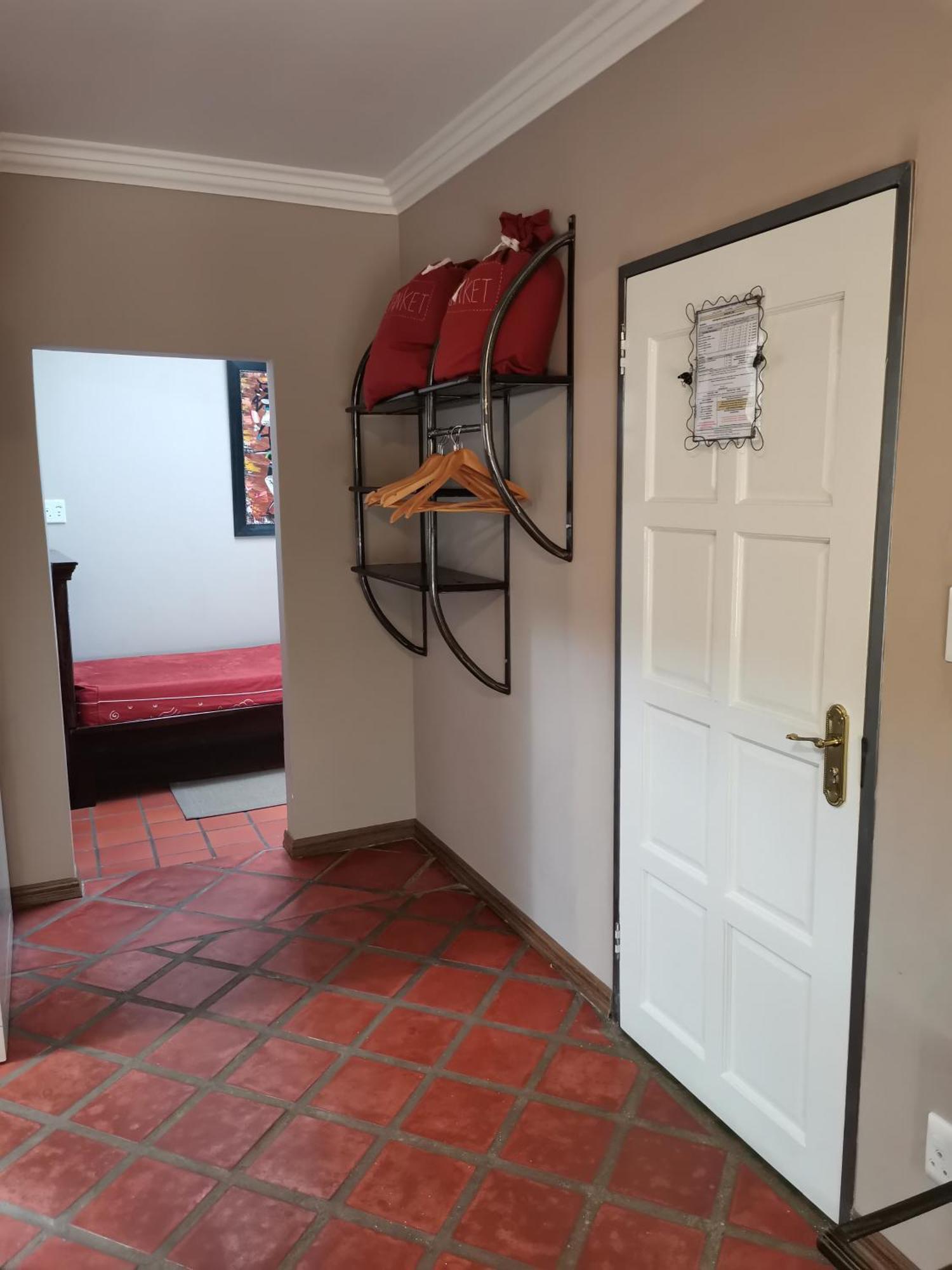 Londiningi Guesthouse Windhoek Rum bild